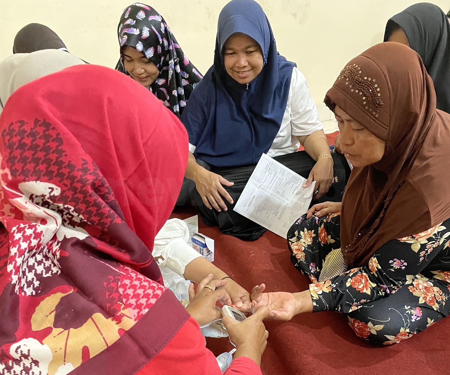 KKN UAD Sasar Warga Kenaruhan untuk Program Cek Kesehatan Gratis - News ...