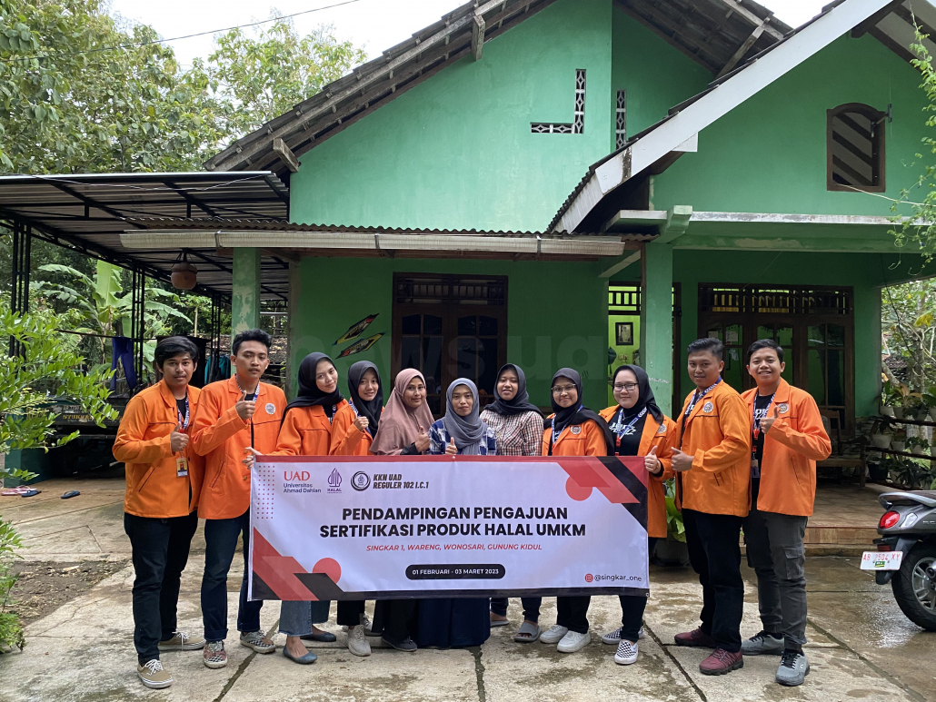 KKN UAD Dampingi Pengajuan Sertifikasi Halal untuk UMKM Dusun Singkar 1