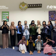 Kegiatan Learning English Together untuk Asah Kemampuan Bahasa Inggris Mahasiswa Fisika oleh Himafi Universitas Ahmad Dahlan (UAD) (Dok. Eka)