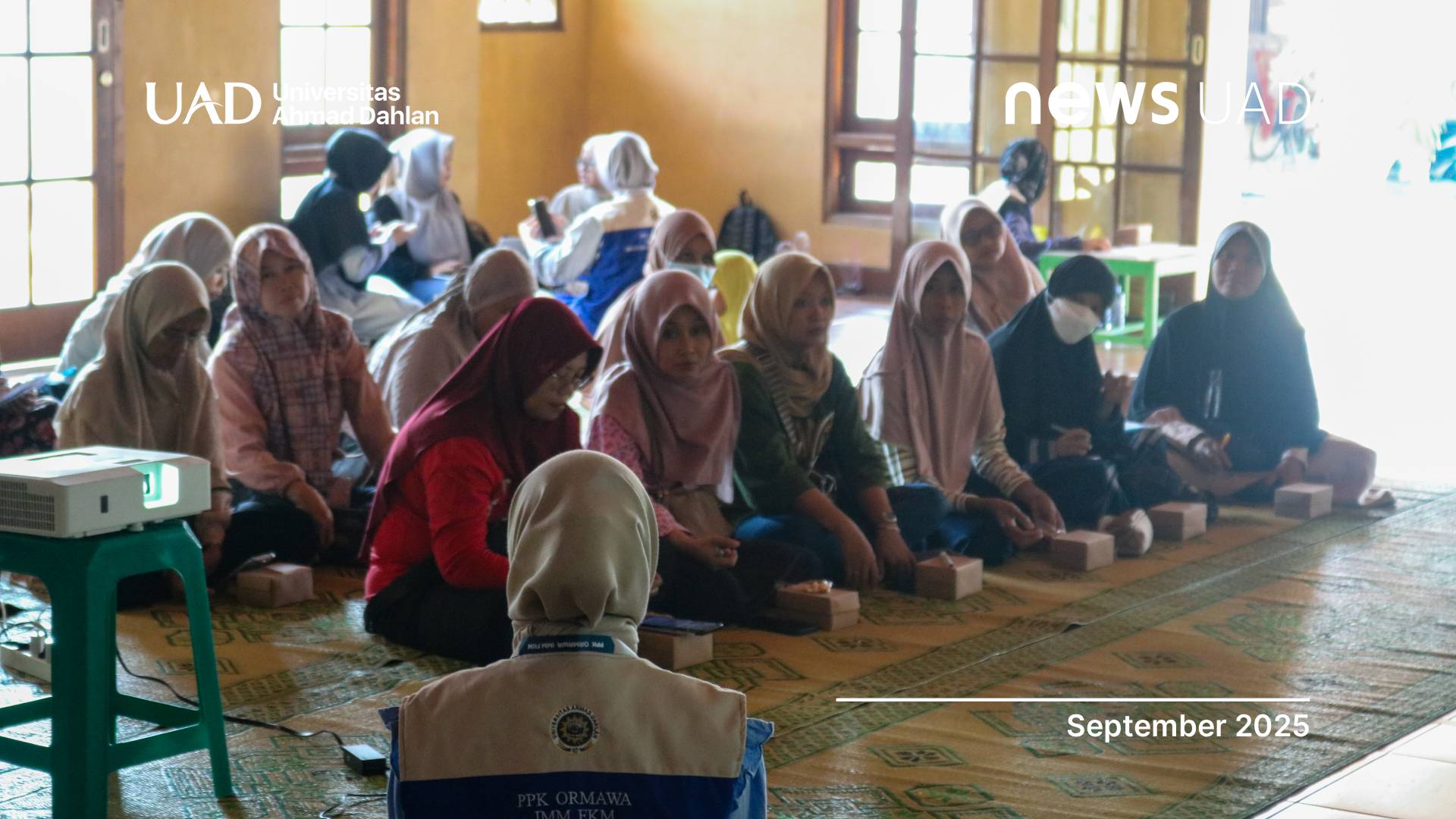 Mahasiswa UAD membekali peserta Sekolah Perempuan cara cerdas memilih makanan bergizi