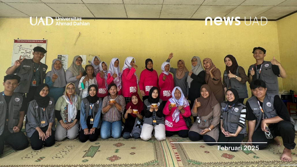 Mahasiswa KKN UAD Gandeng KWT Nusa Indah Kembangkan Manisan Pepaya