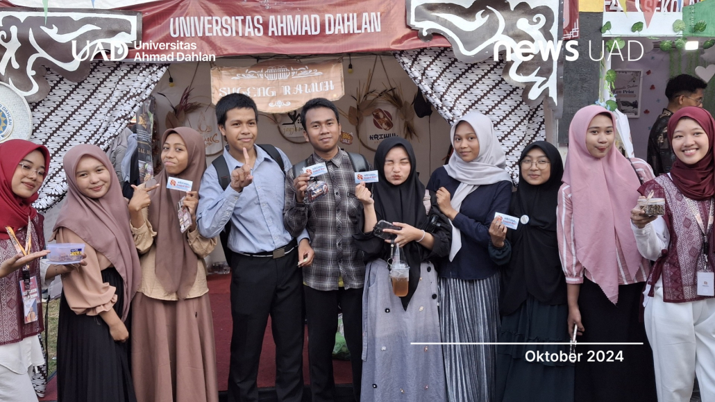 Tim Kriwul Universitas Ahmad Dahlan (UAD) ramaikan KMI Expo XV 